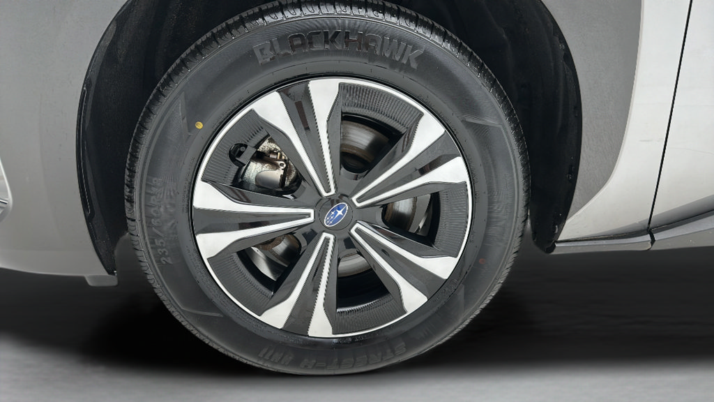 Used 2023 Subaru Solterra AWD image 8