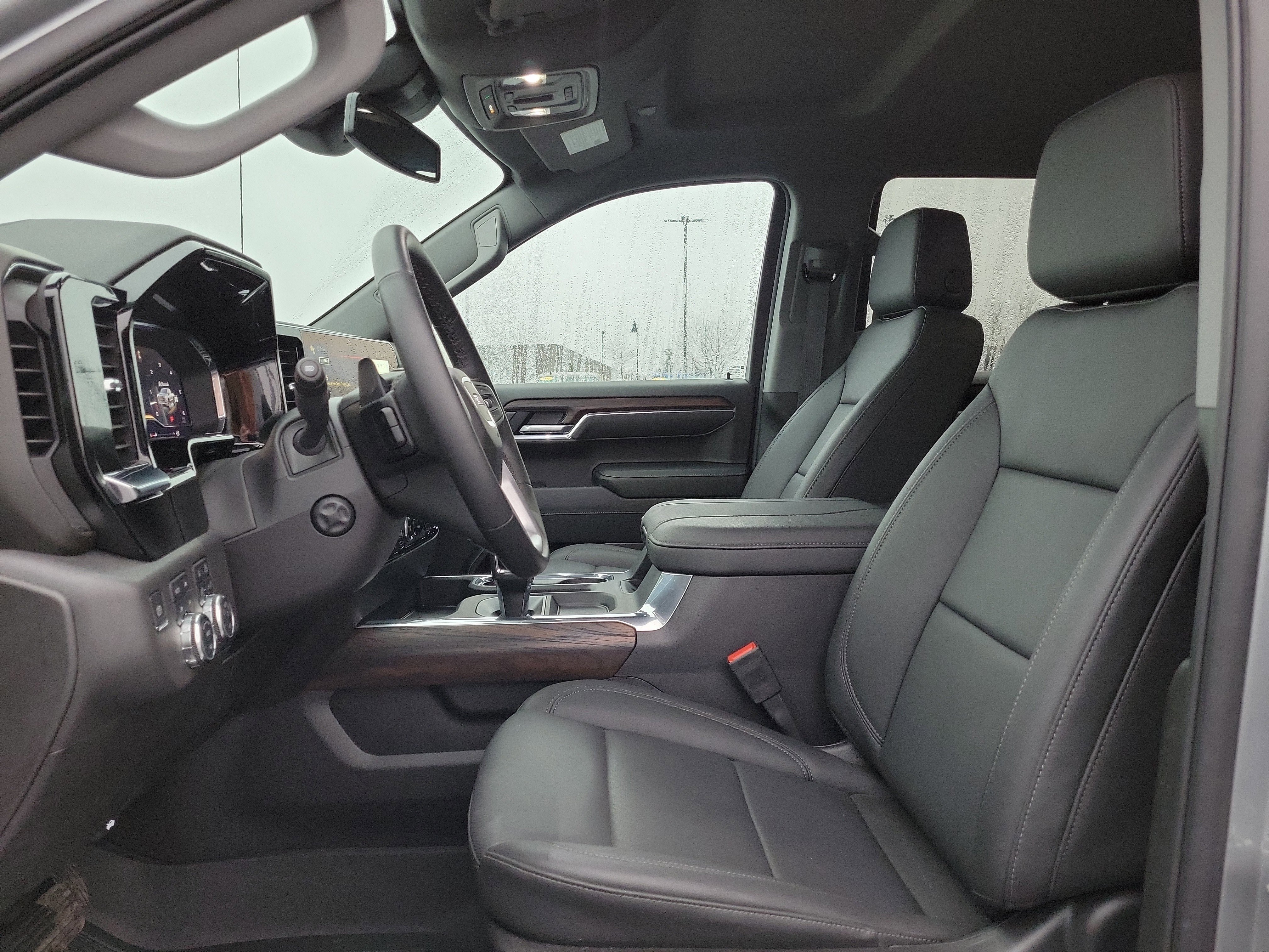 Used 2025 GMC Sierra 1500 SLT w/ SLT Premium Plus Package image 22