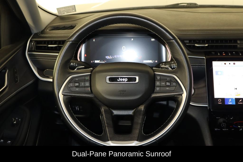 Used 2022 Jeep Grand Cherokee L Limited w/ Black Appearance Package RWD image 7