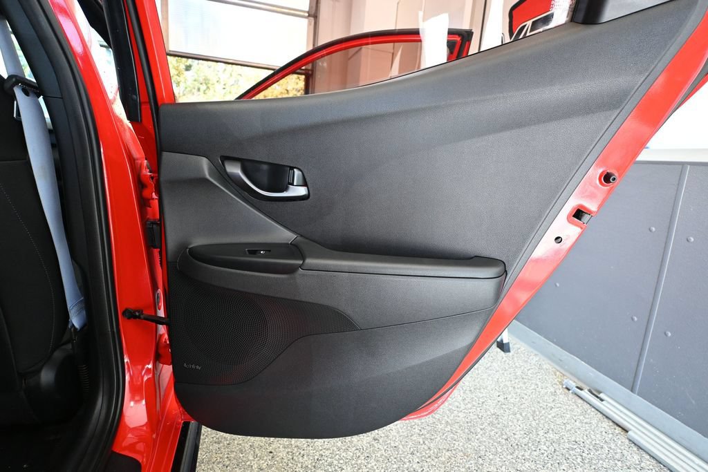 Used 2020 Hyundai Veloster N FWD image 31