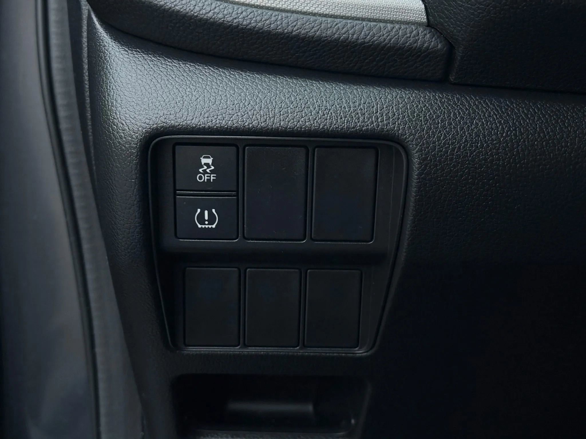 Used 2019 Honda CR-V LX image 33