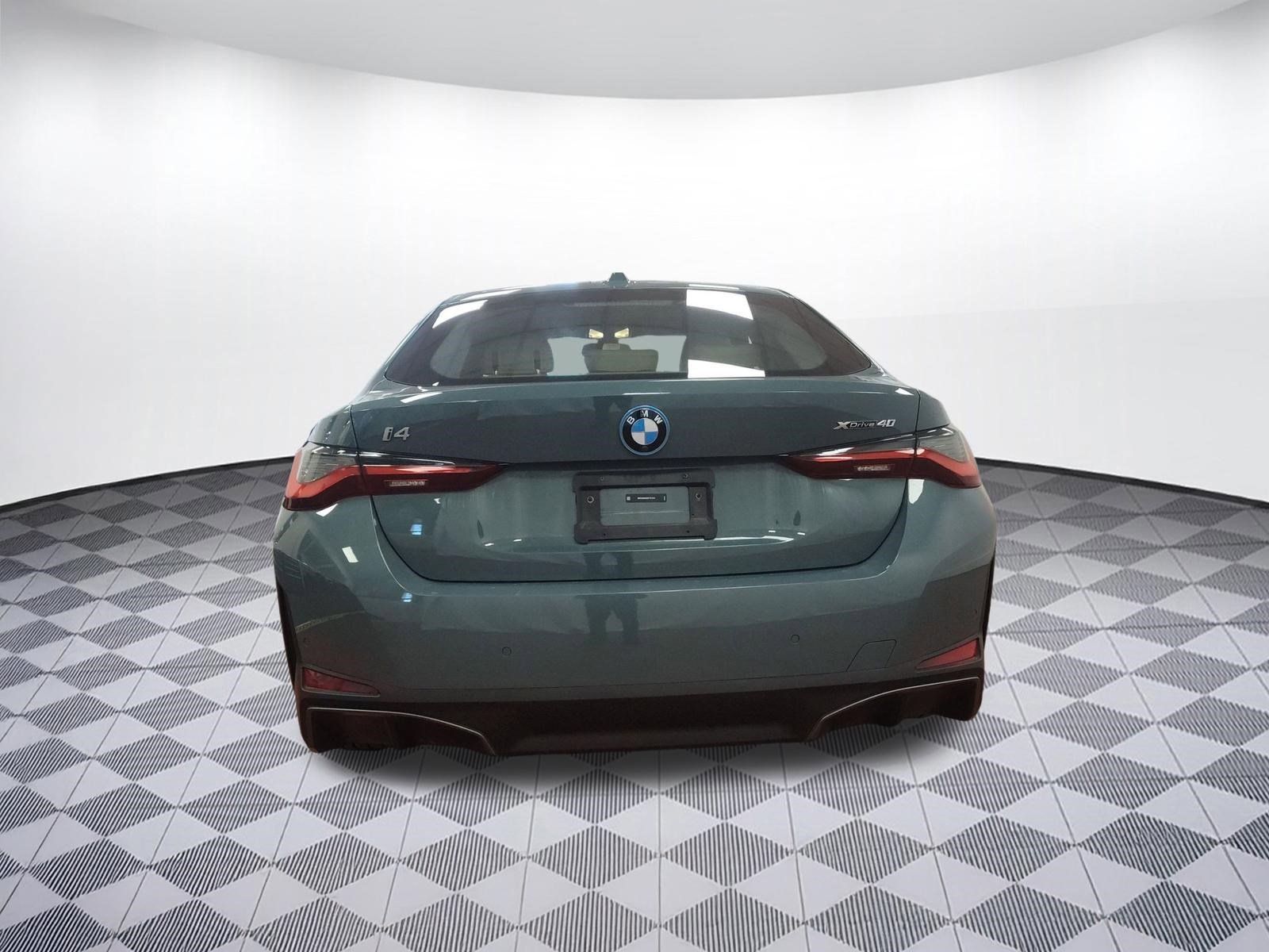 Used 2025 BMW i4 xDrive40i w/ M Sport Package image 9