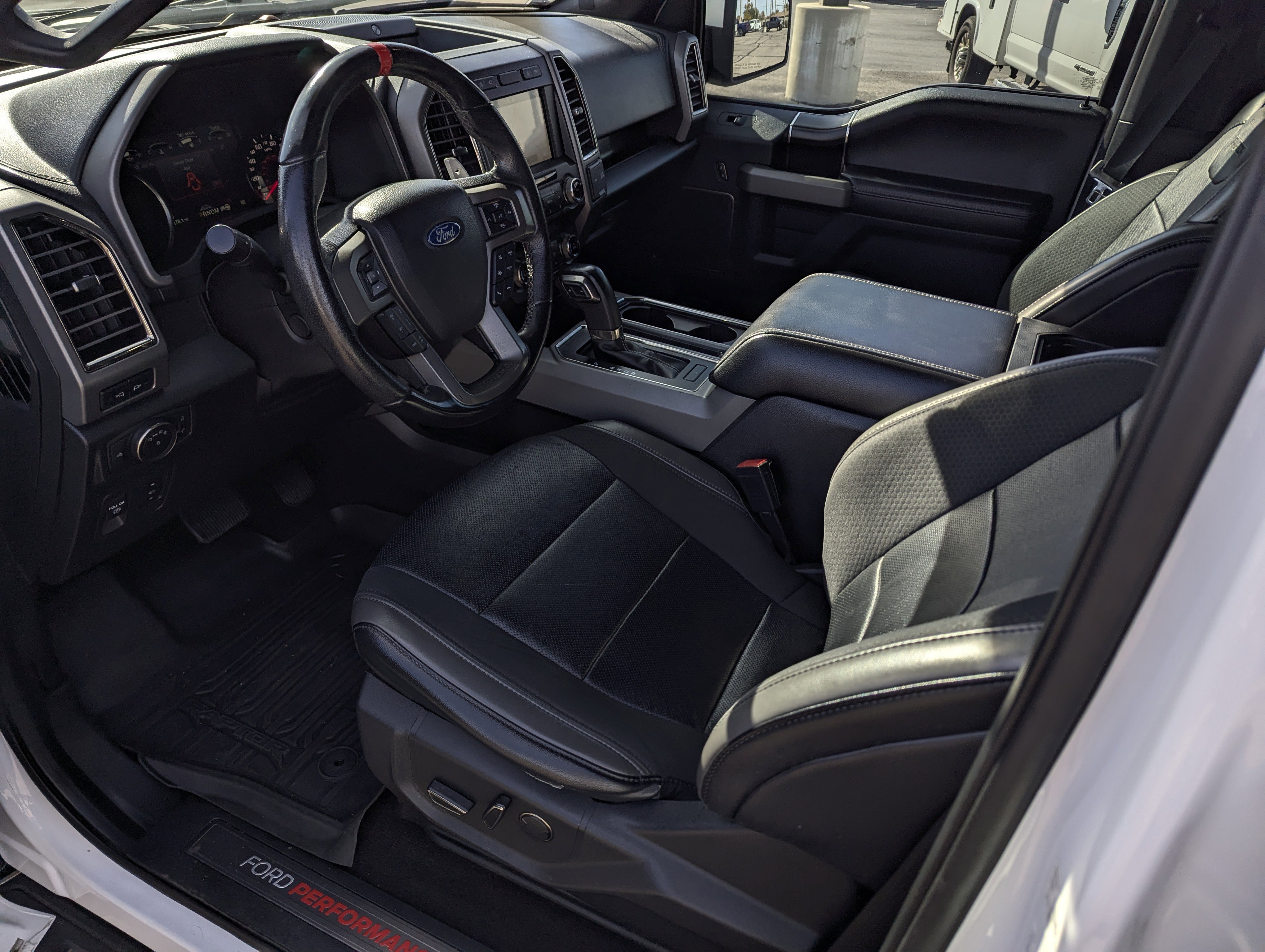 Certified 2019 Ford F150 Raptor w/ Equipment Group 802A Luxury image 10