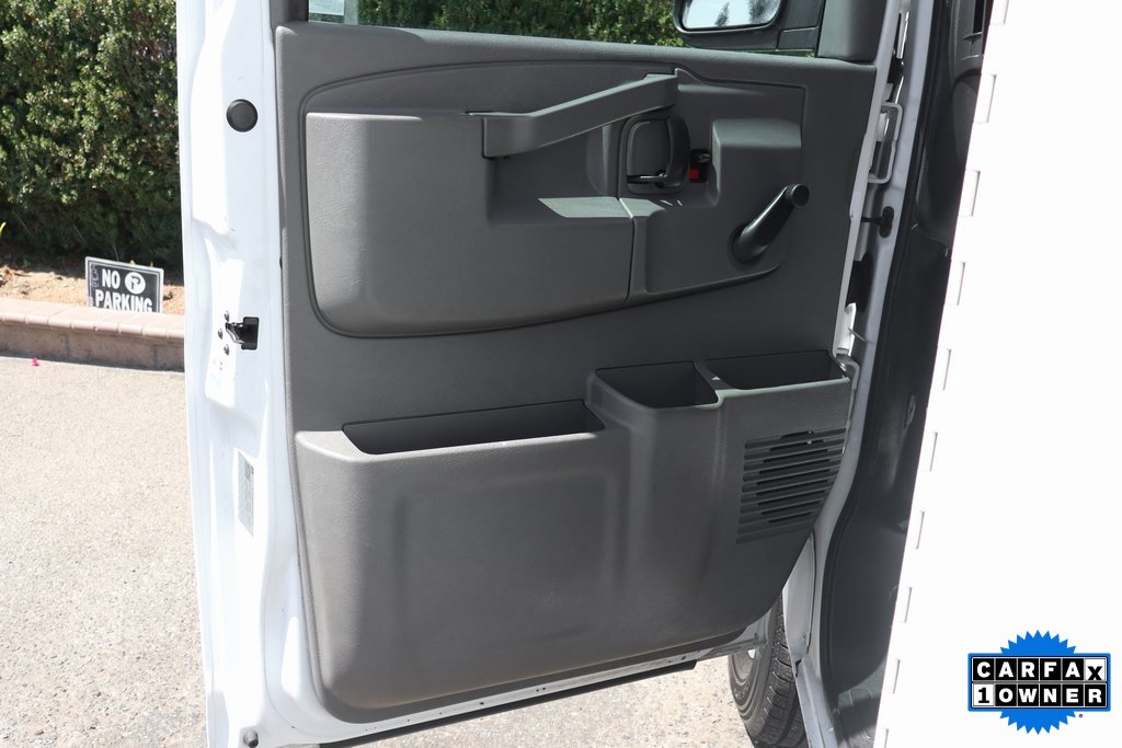 Used 2018 Chevrolet Express 3500 Work Van image 14