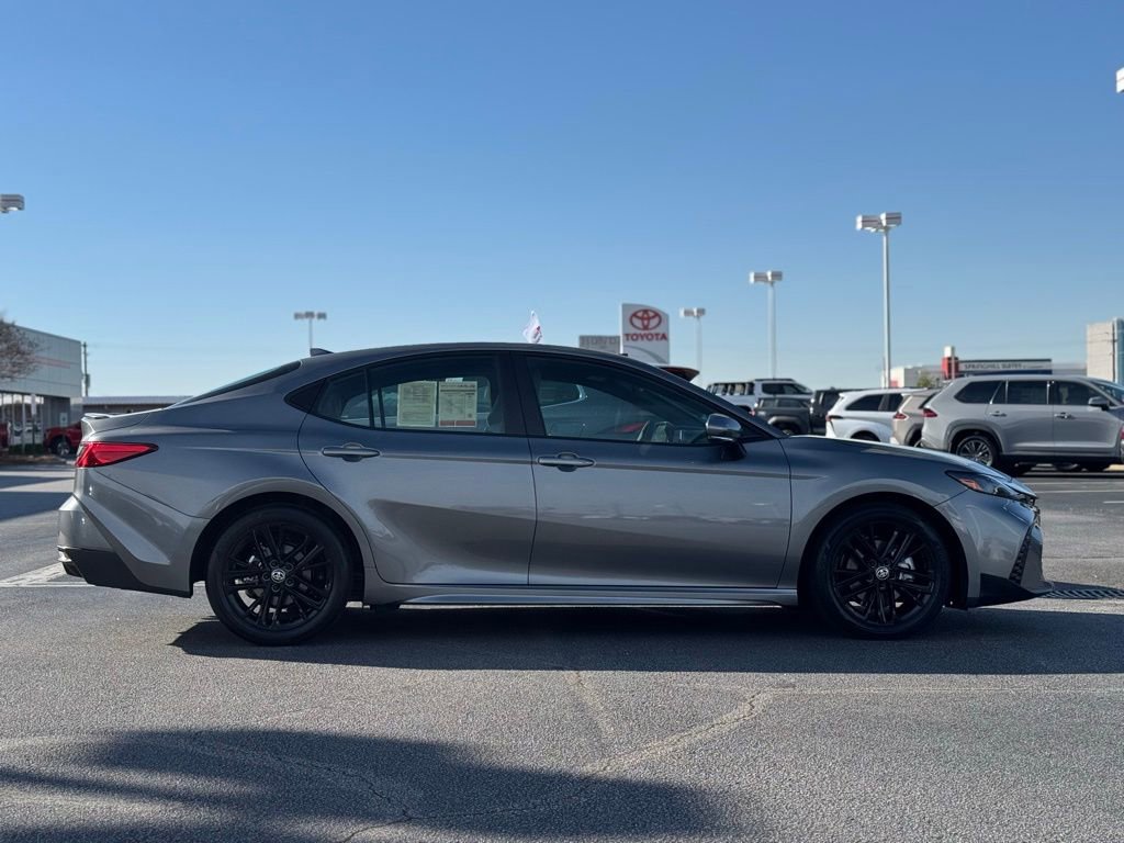 Used 2026 Toyota Camry SE w/ Convenience Package image 8