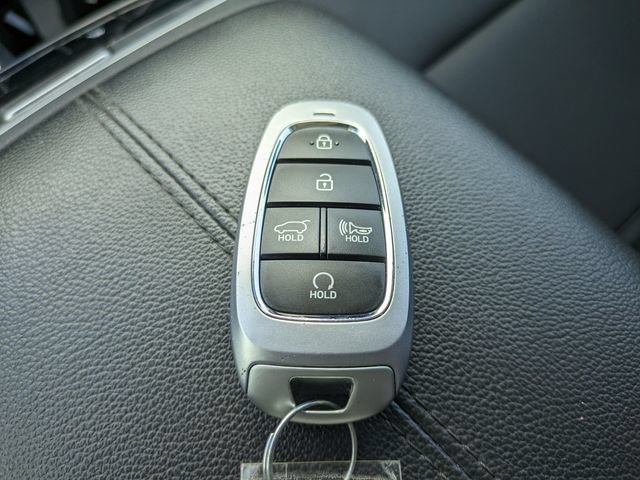 Used 2023 Hyundai Tucson SEL w/ Convenience Package FWD image 32