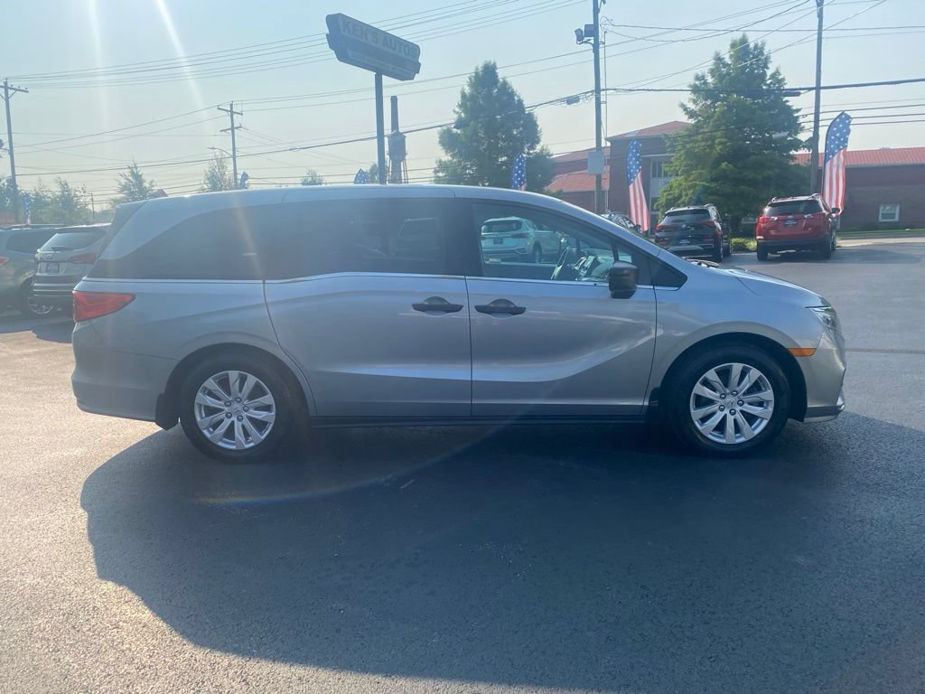 Used 2018 Honda Odyssey LX image 8