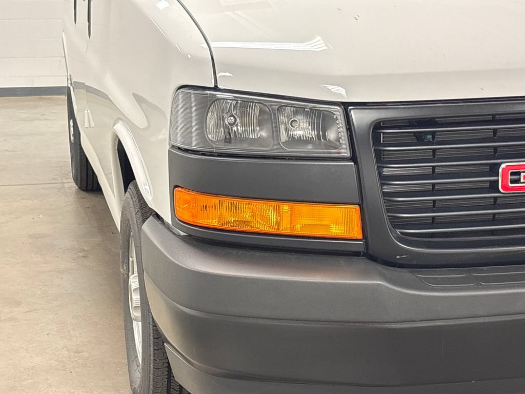 New 2026 GMC Savana 2500 w/ Driver Convenience Package RWD image 4