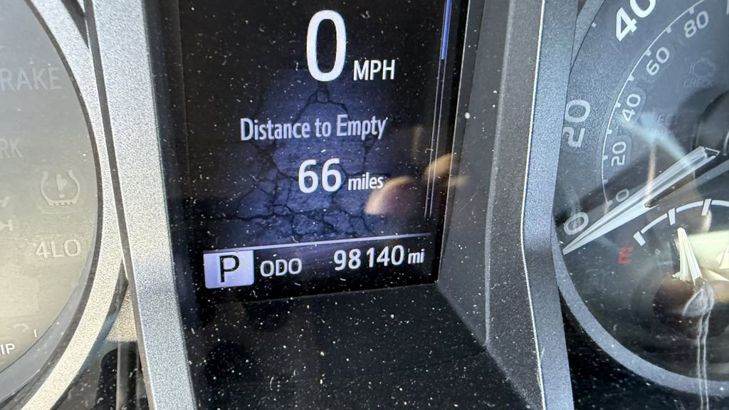 Used 2016 Toyota Tacoma TRD Off-Road w/ Towing Package image 5