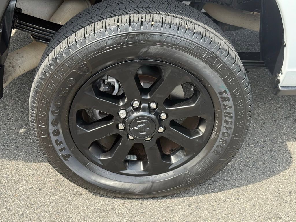 Certified 2024 RAM 3500 Big Horn image 33