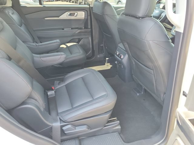 Used 2026 Ford Explorer Active w/ Active Comfort Package RWD image 17
