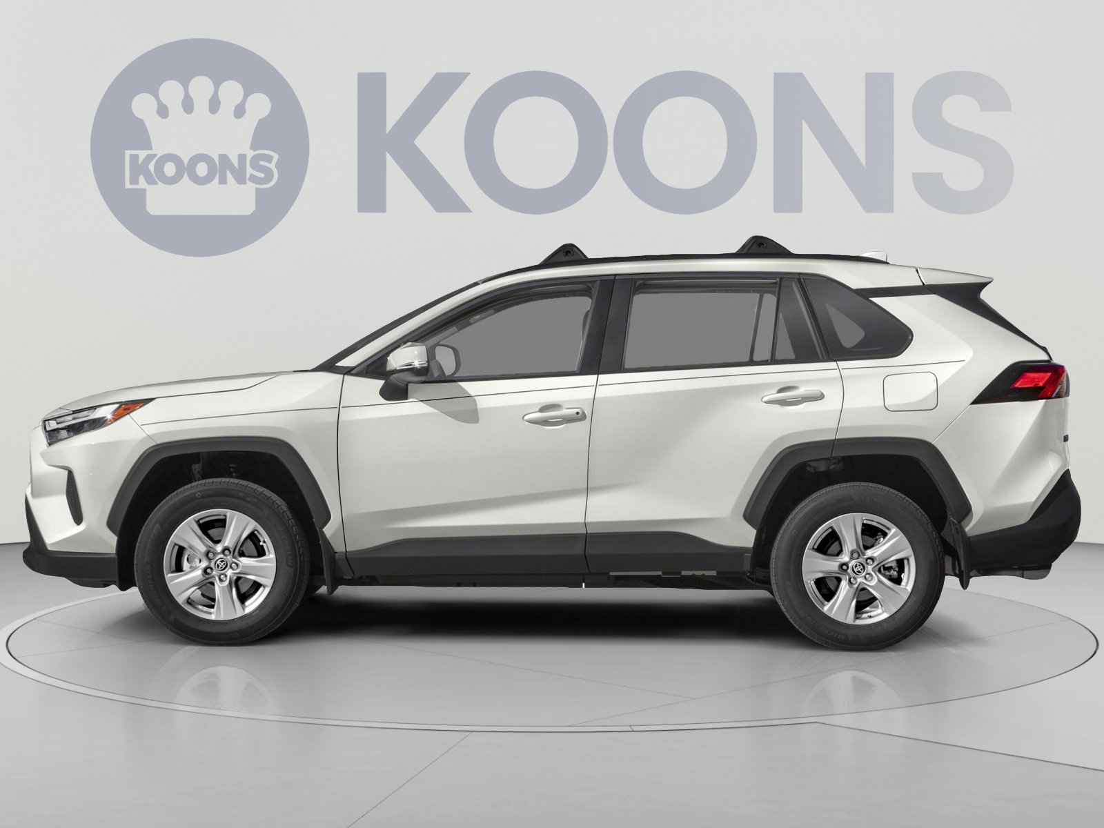 Used 2022 Toyota RAV4 XLE Premium AWD/4WD image 4