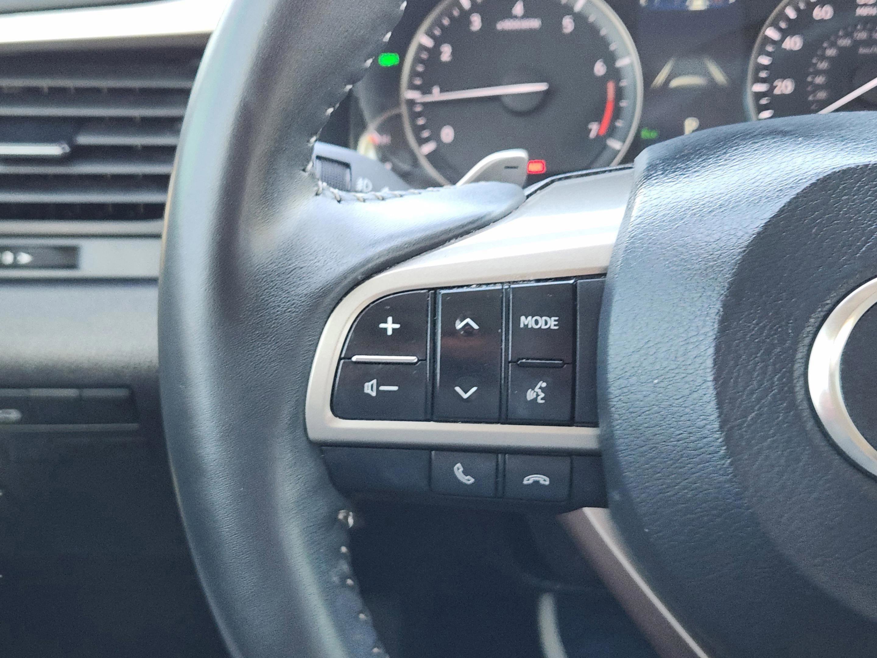 Used 2022 Lexus RX 350 FWD w/ Premium Package image 38