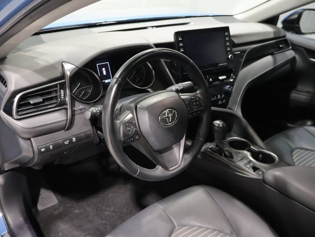 Used 2023 Toyota Camry SE w/ Audio Upgrade Package FWD image 16