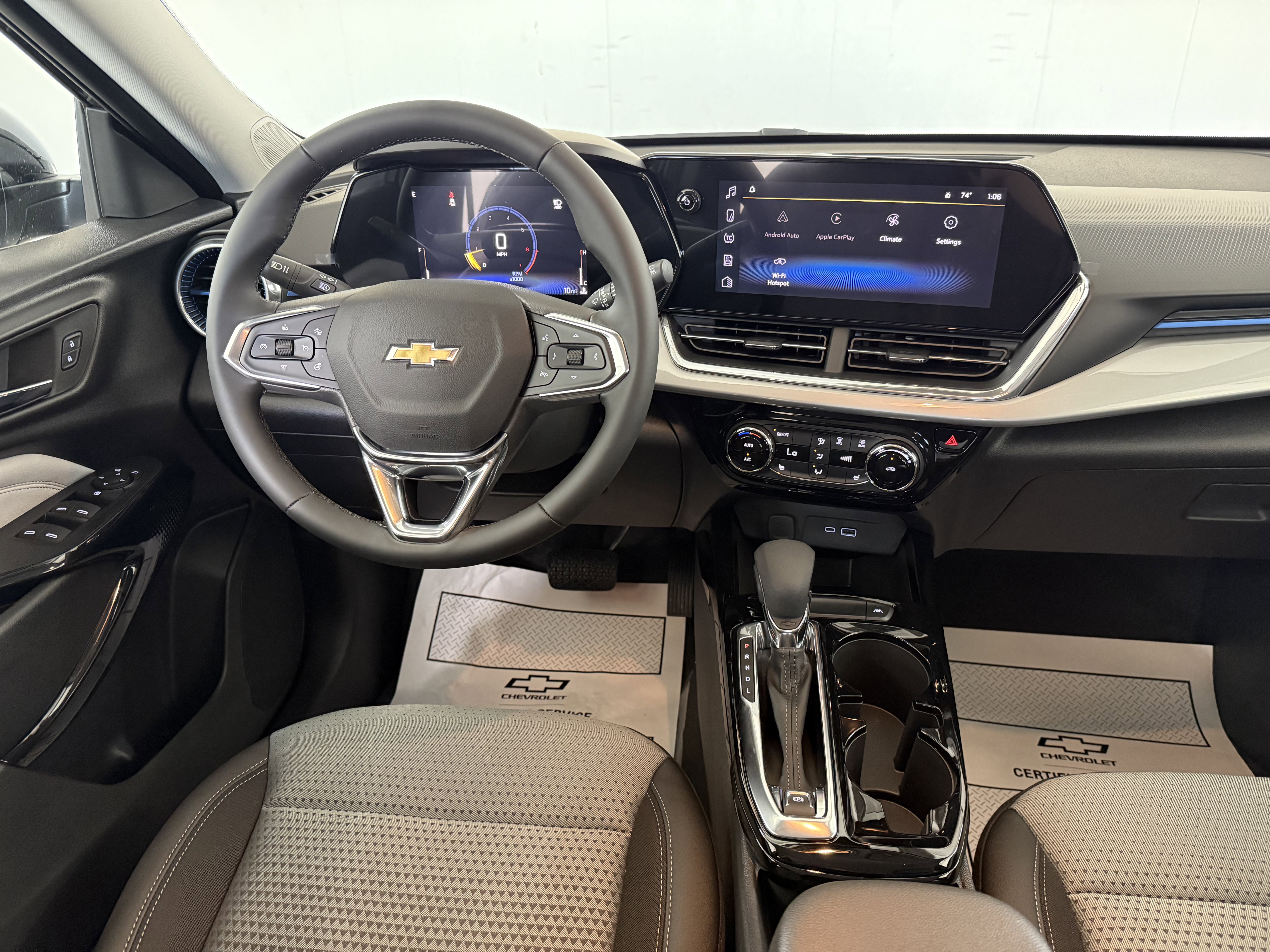 New 2025 Chevrolet Trax LT w/ Driver Confidence Package image 17