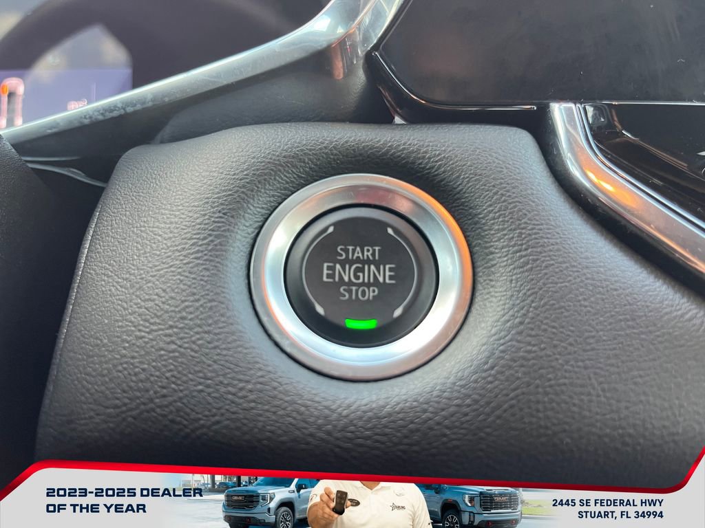 Used 2025 GMC Canyon Elevation image 28