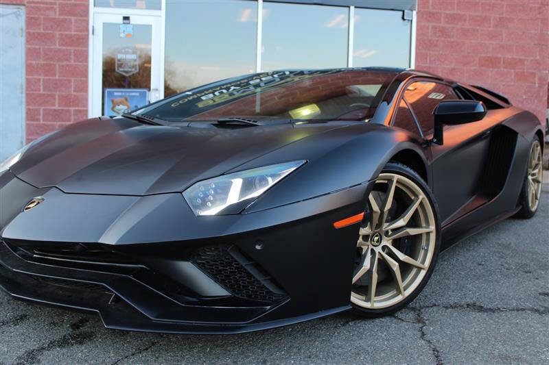 Used 2018 Lamborghini Aventador S image 4