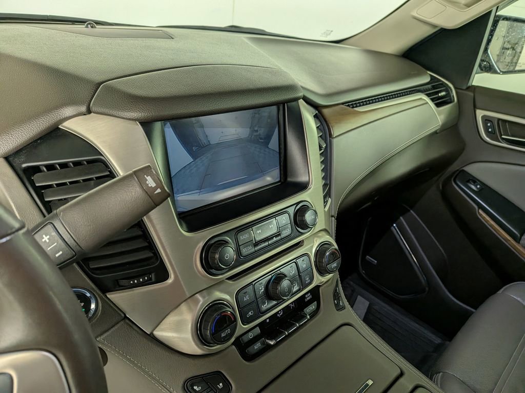 Used 2020 GMC Yukon Denali w/ Denali Premium Package image 26