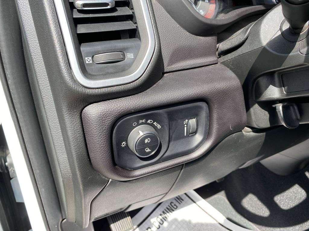 Used 2023 RAM 2500 Big Horn w/ Level 1 Equipment Group AWD/4WD image 16