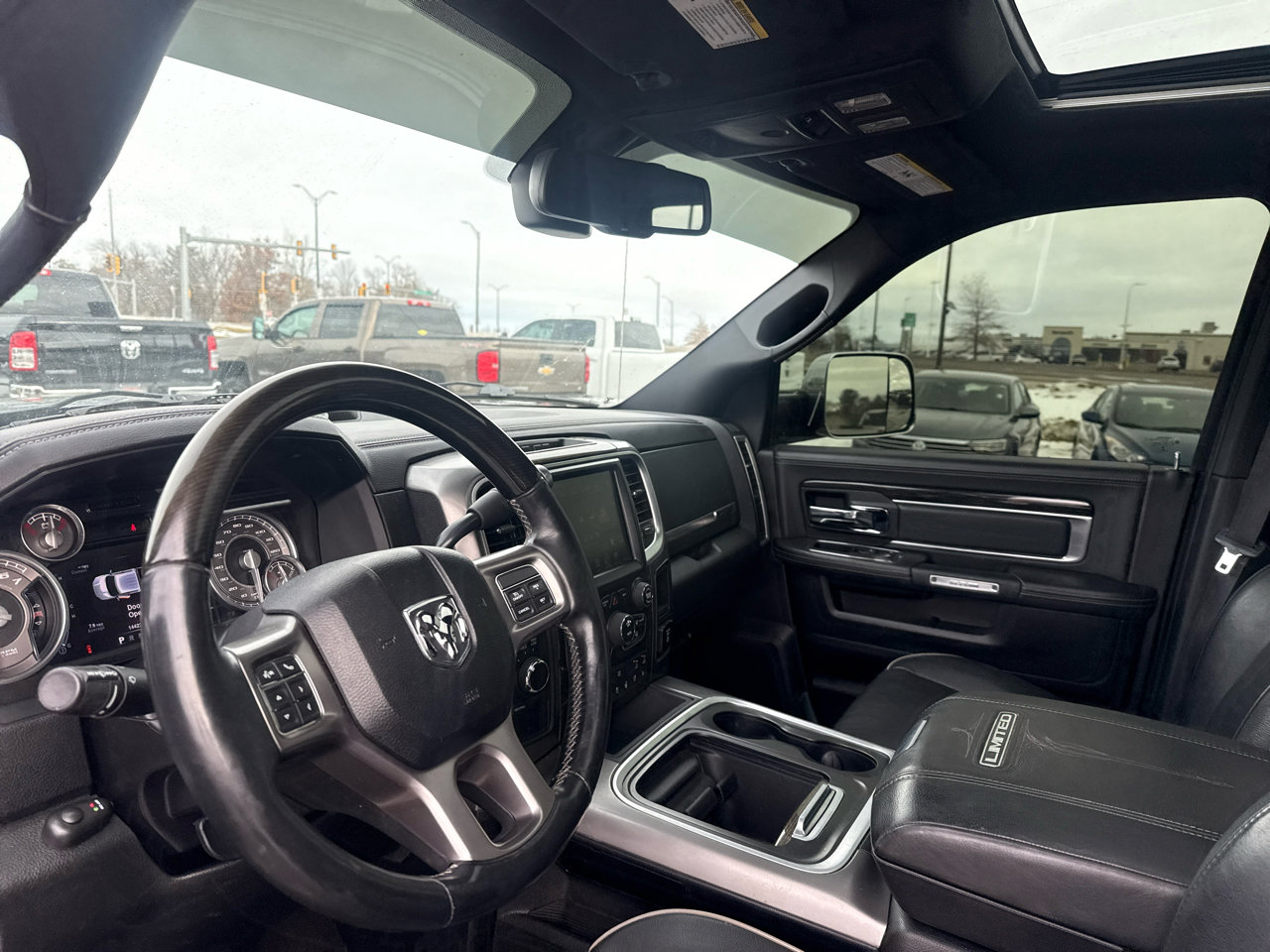 Used 2016 RAM 2500 Limited image 11