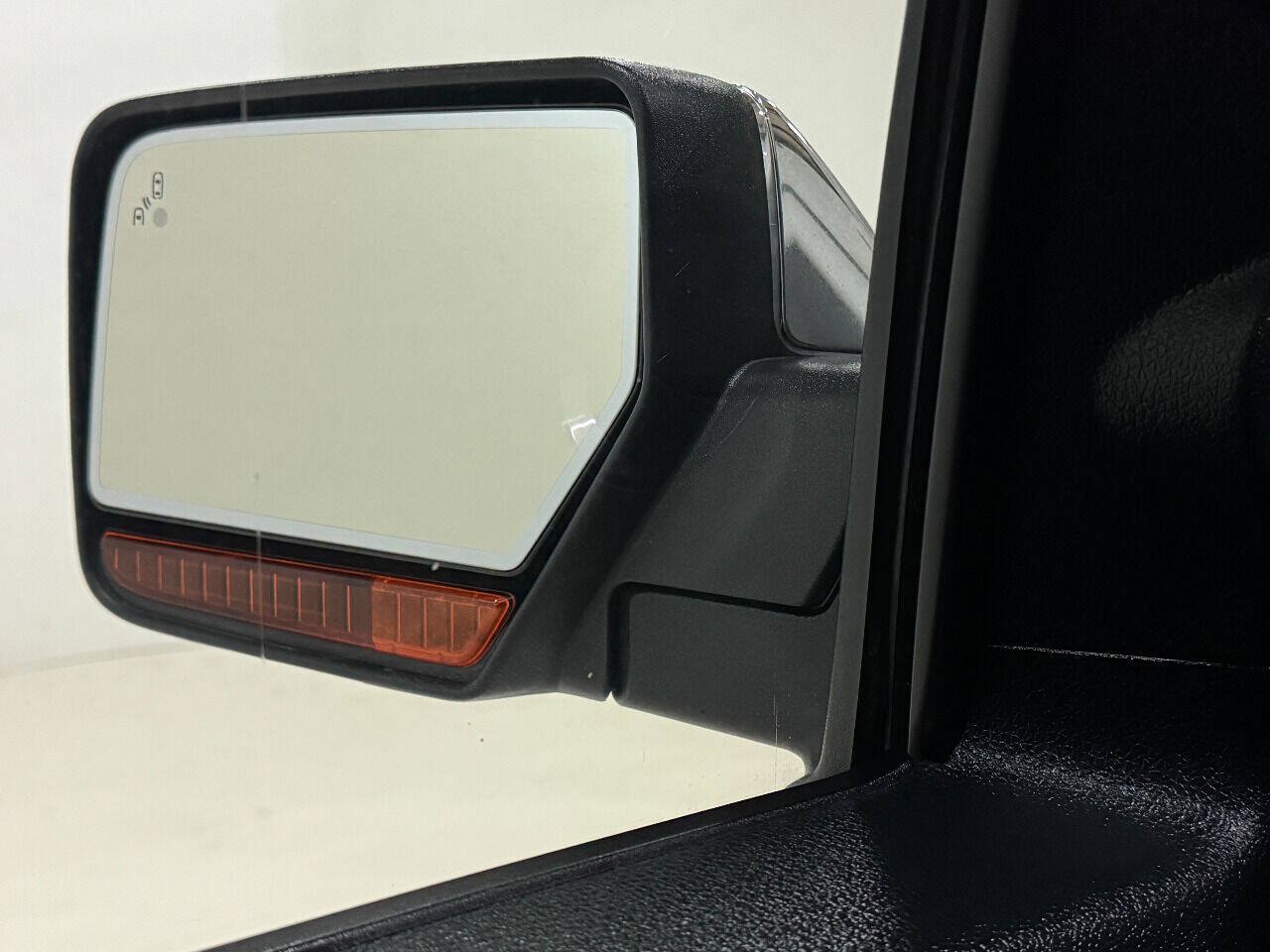 Used 2015 Ford Expedition King Ranch RWD image 13