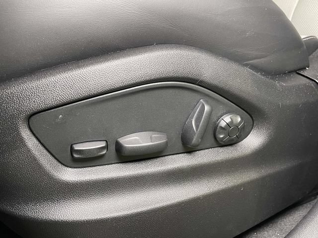 New 2026 Porsche Cayenne E-Hybrid Coupe AWD/4WD image 17