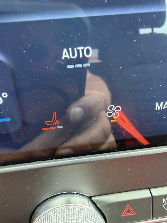 Used 2024 Ford Edge SEL w/ Cargo Accessory Package AWD/4WD image 22