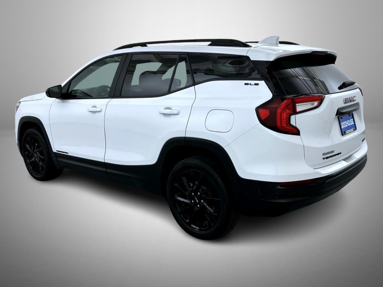 Used 2024 GMC Terrain SLE w/ Driver Convenience Package AWD/4WD image 7