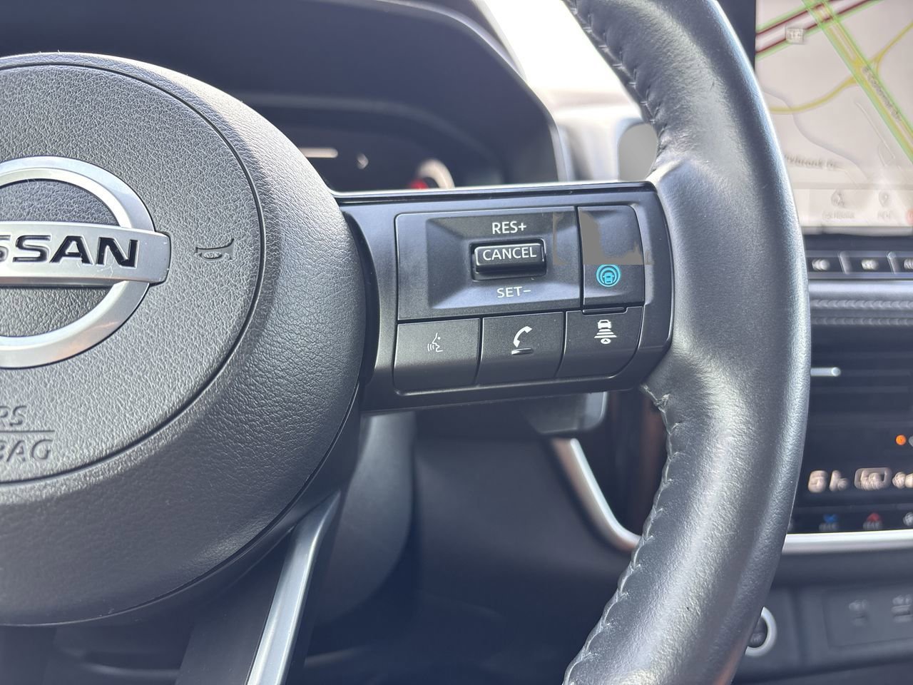 Used 2021 Nissan Rogue Platinum FWD image 30
