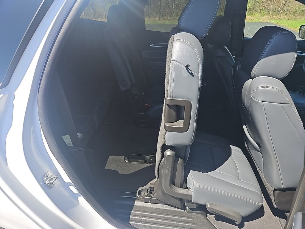 Used 2024 Buick Enclave Premium AWD/4WD image 32