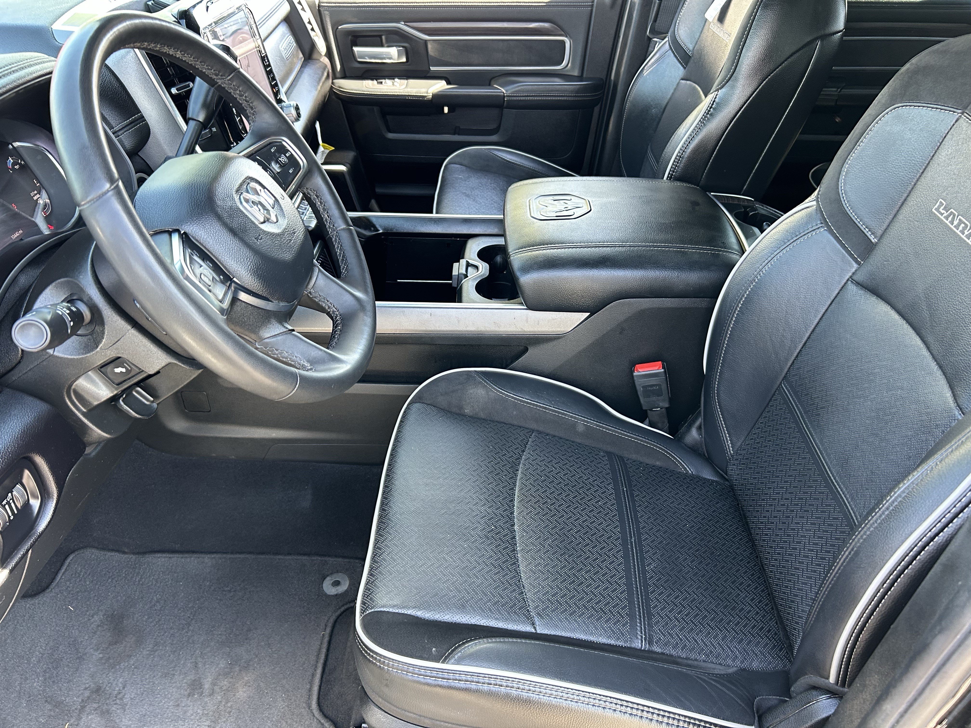 Used 2025 RAM 2500 Laramie AWD/4WD image 17