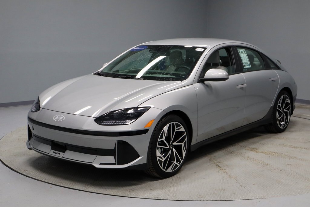 Certified 2024 Hyundai Ioniq 6 SEL image 9