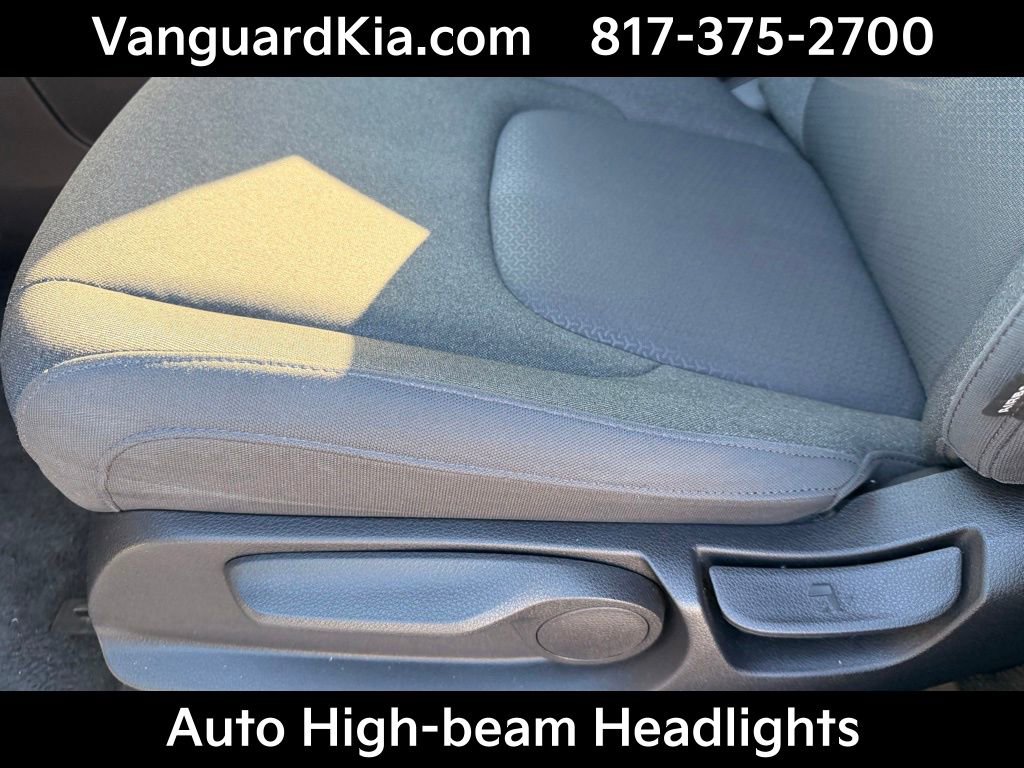 Certified 2024 Kia Carnival LX image 14