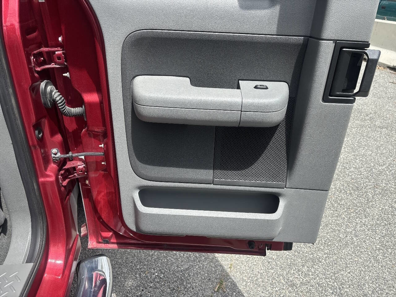 Used 2007 Ford F150 XLT AWD/4WD image 28