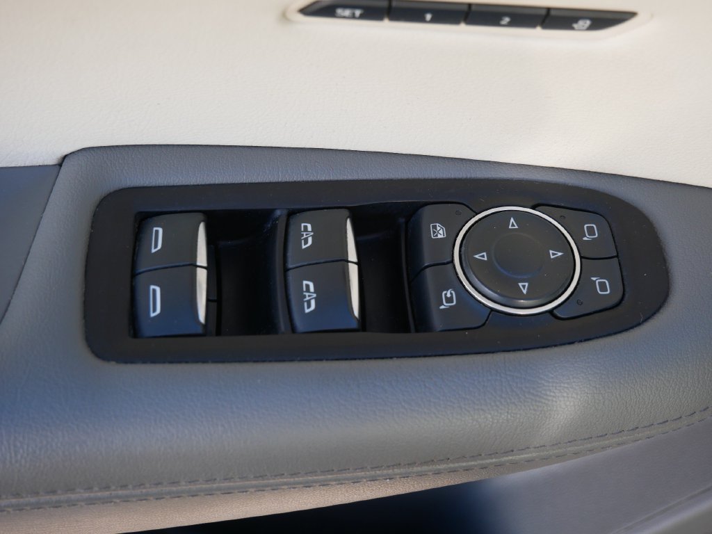 Used 2019 Cadillac XT5 Luxury AWD/4WD image 17