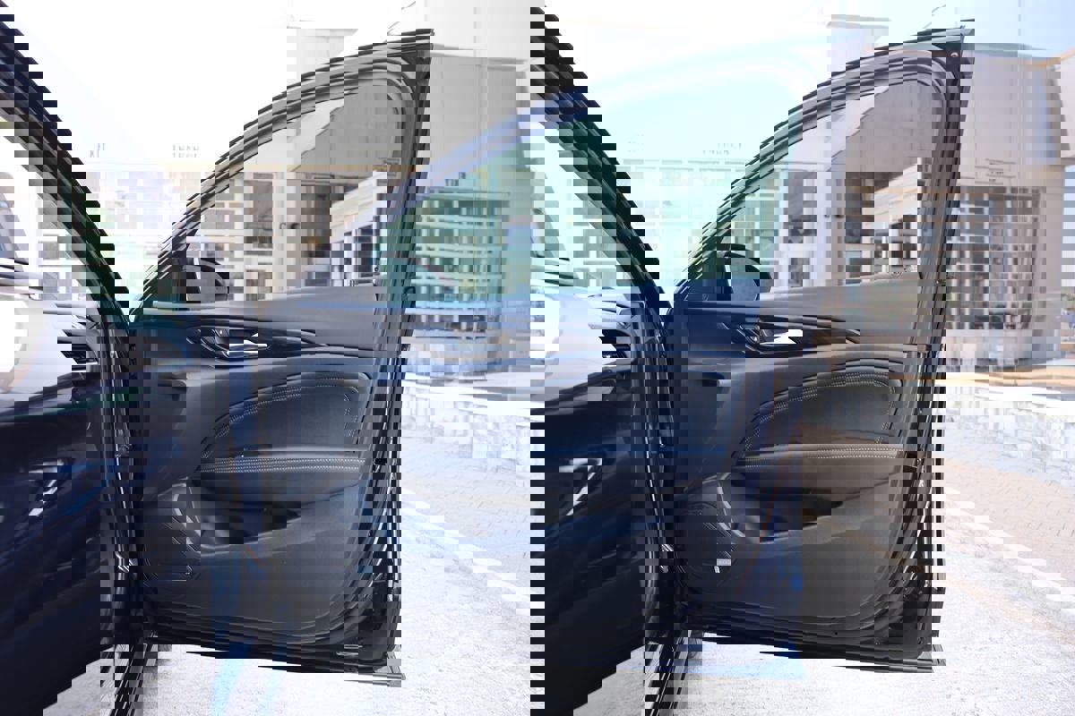 Used 2018 Buick Regal Essence w/ Driver Confidence Package #1 image 39