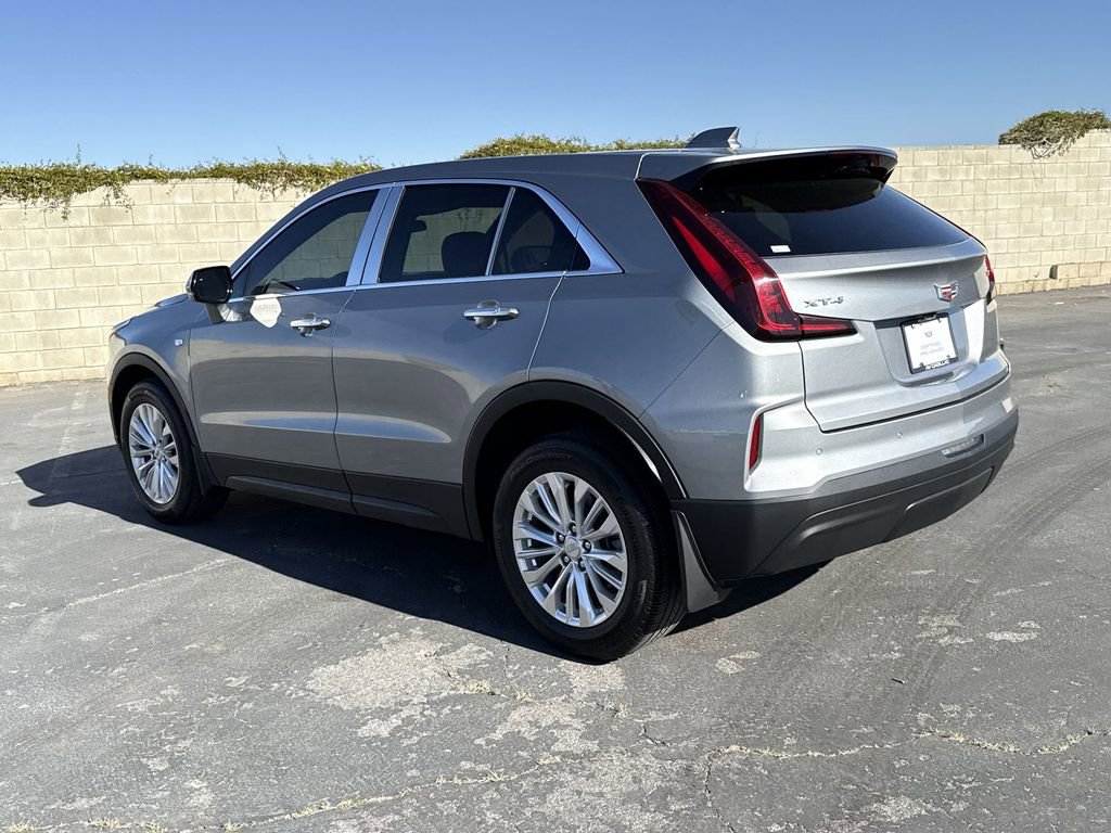 Used 2024 Cadillac XT4 Luxury image 35
