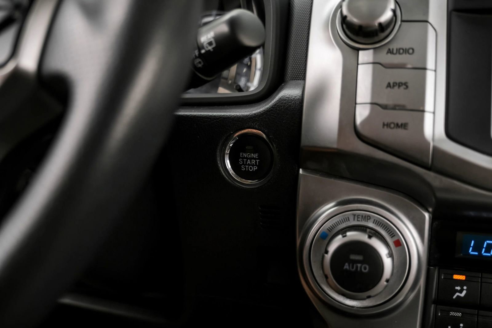 Used 2015 Toyota 4Runner Limited AWD/4WD image 20