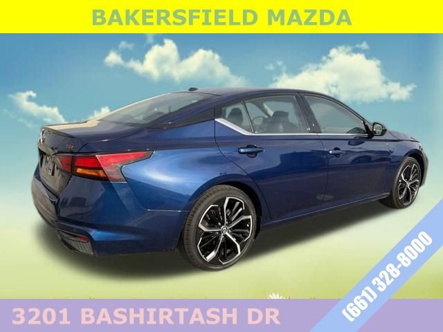 Used 2024 Nissan Altima 2.5 SR w/ SR Premium Package image 5