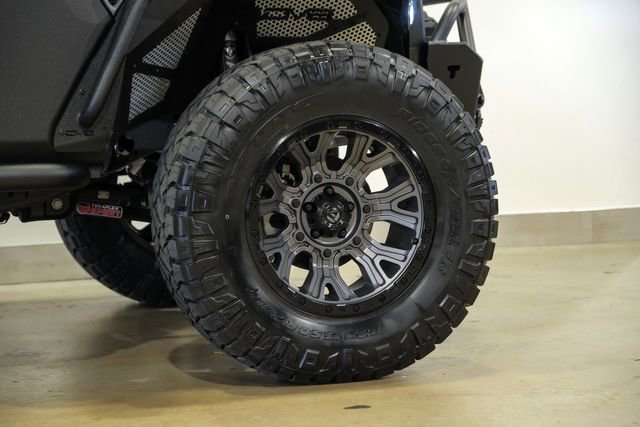 Used 2025 Jeep Gladiator Sport AWD/4WD image 38