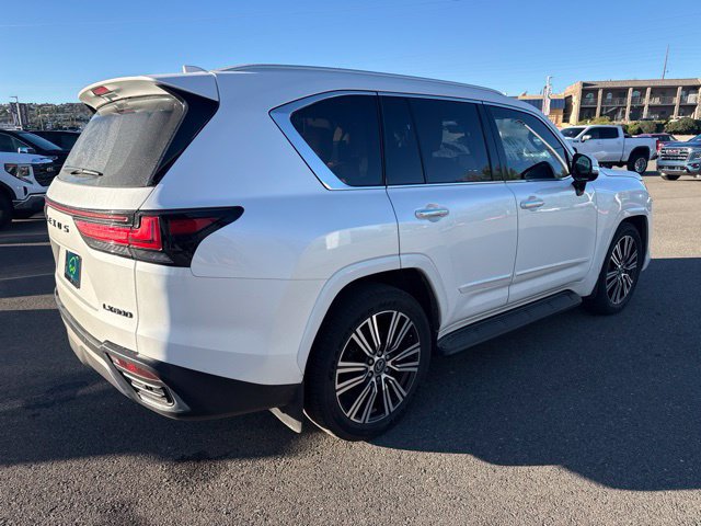 Used 2026 Lexus LX 600 4WD w/ Accessory Package (Z1) image 5