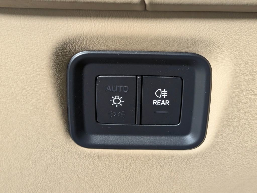 New 2026 Porsche Cayenne image 34