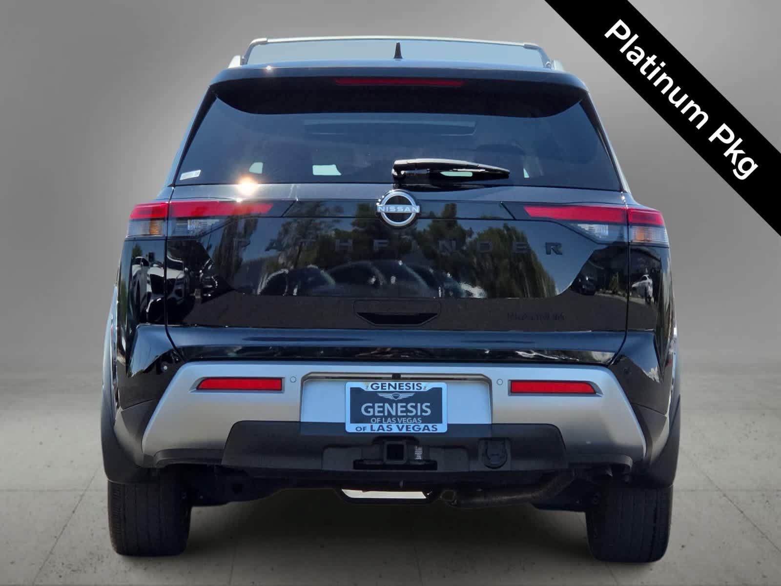 Used 2025 Nissan Pathfinder Platinum w/ Black Appearance Package FWD image 7