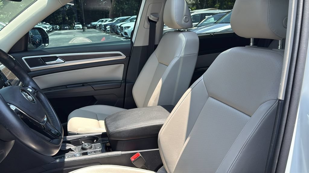 Used 2018 Volkswagen Atlas SEL w/ R-Line Package AWD/4WD image 23