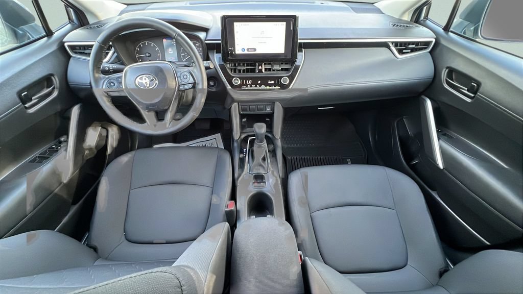 Certified 2024 Toyota Corolla Cross LE FWD image 11