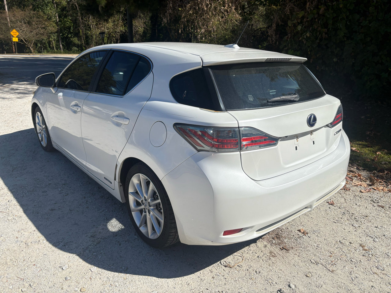 Used 2011 Lexus CT 200h image 8