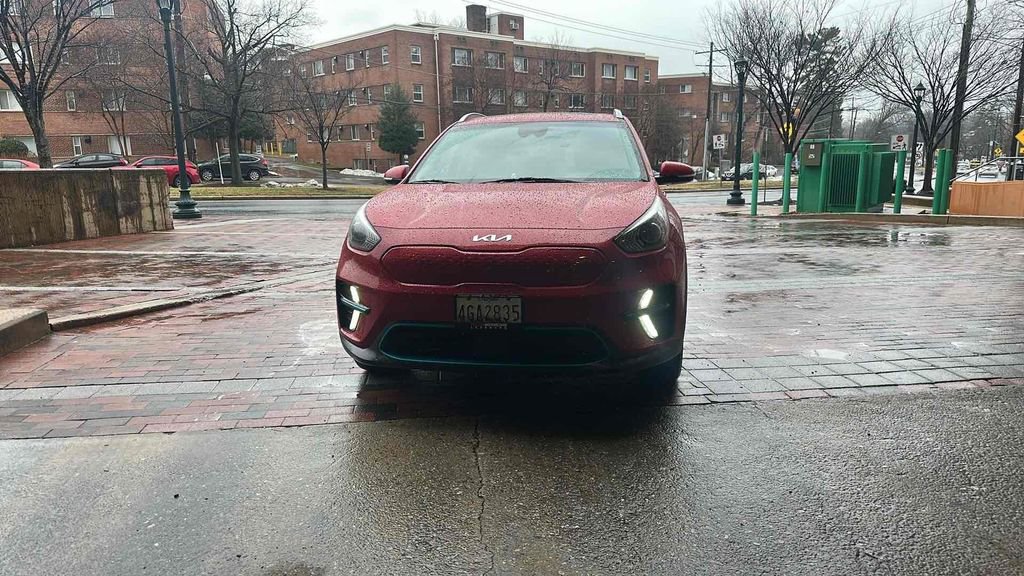 Used 2022 Kia Niro EX Premium w/ Cold Weather Package image 8