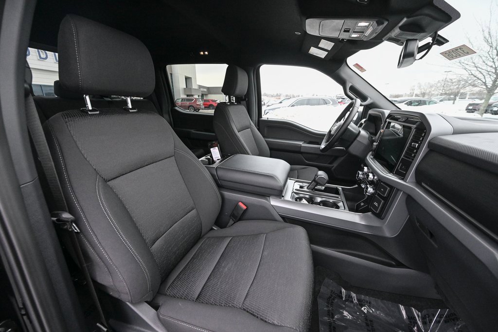 New 2025 Ford F150 XLT w/ Equipment Group 302A MID image 29