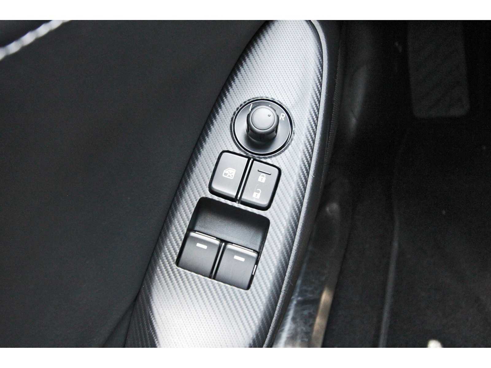 Used 2024 MAZDA MX-5 Miata RF Grand Touring RWD image 14