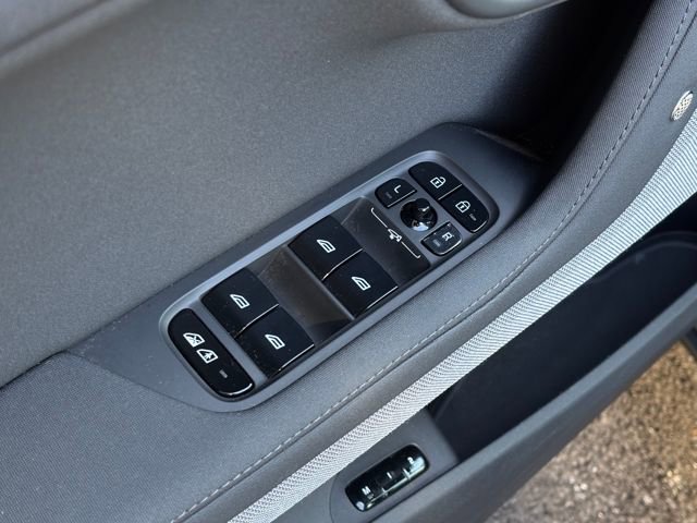 Used 2023 Polestar Polestar 2 w/ Pilot Pack image 19